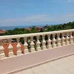 Byala Palace Apartament *