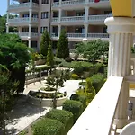 Byala Palace Apartament *