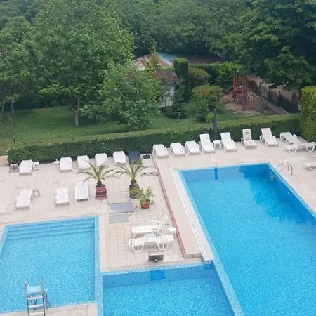 Byala Palace Apartman *
