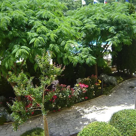 Byala Palace 公寓
