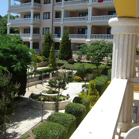 Byala Palace Apartman *